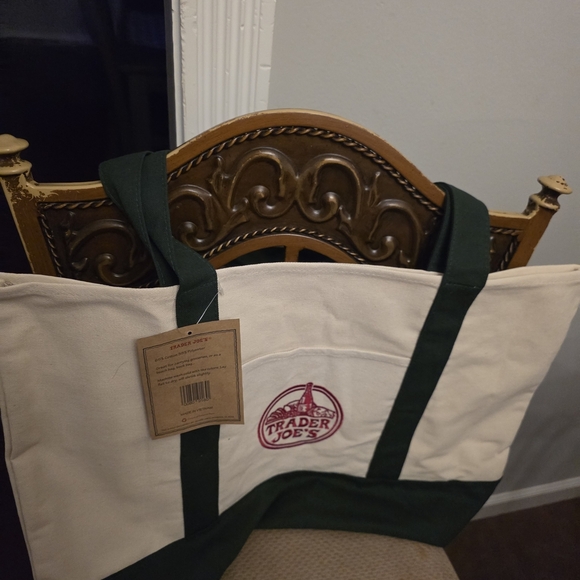 NWT - Large Trader Joes Green and Cream Tote Bag - Picture 7 of 8